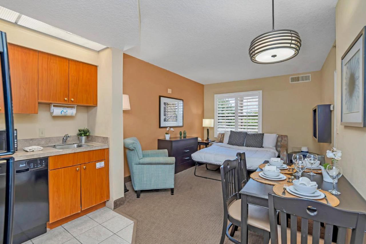 1Br 2 Queens Apt-Hotel With Pool, Hot Tub & More, Near Disney & Universal! Orlando Eksteriør bilde